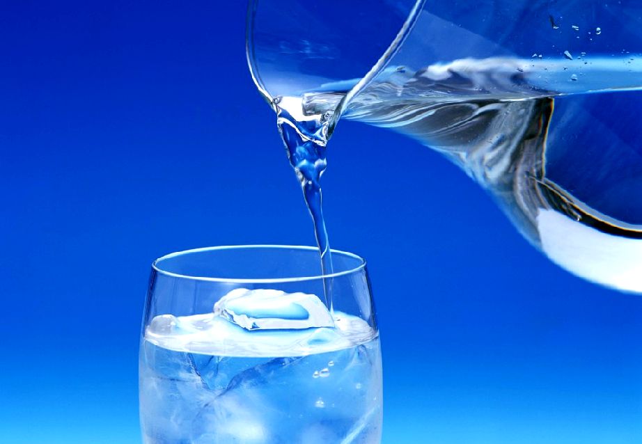 5 простых способов употреблять больше воды