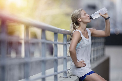 Спорт и вода: как вода влияет на организм при тренировках